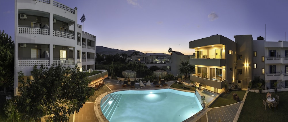 Stella Maria — Swimming pool in Malia