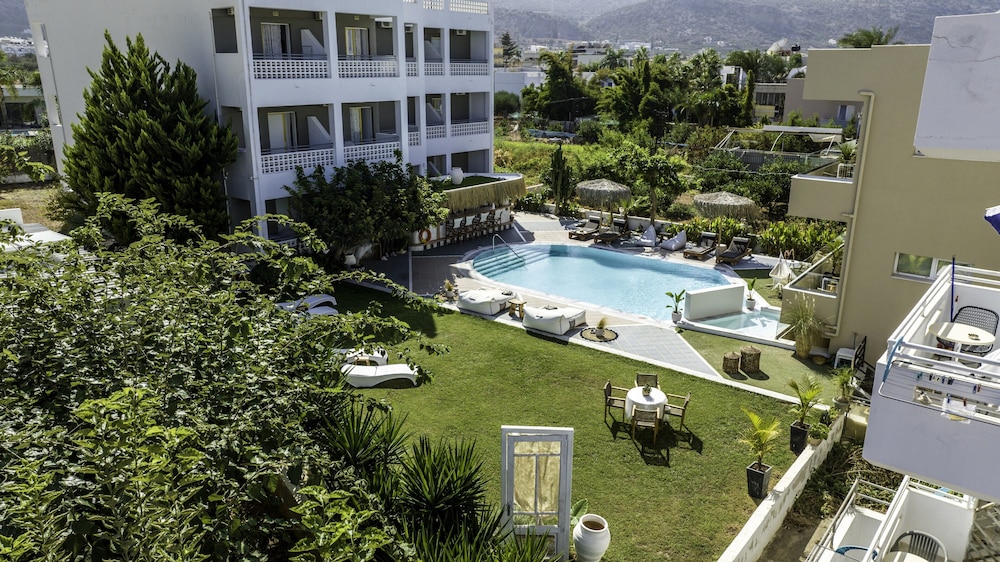 Stella Maria — Swimming pool in Malia