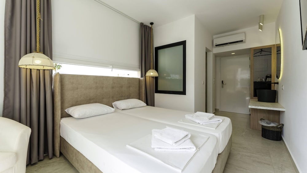 Stella Maria — Hotel rooms in Malia