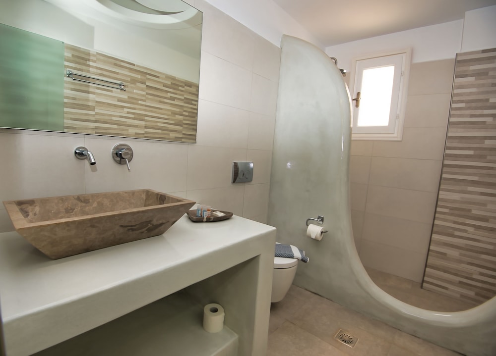 Villa Angira — Hotel rooms in Kamari, South Aegean