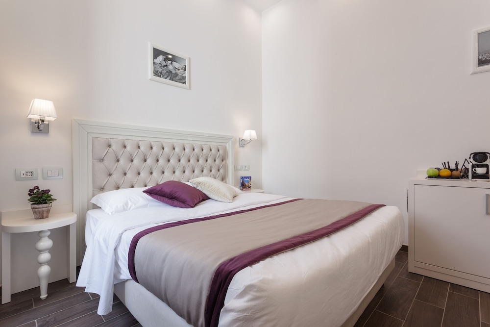 Relais Monti — Hotel rooms in Rome, Lazio