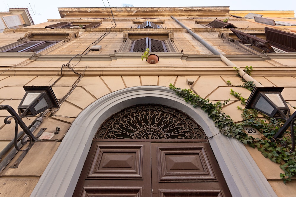 Relais Monti — Hotel building in Rome, Lazio