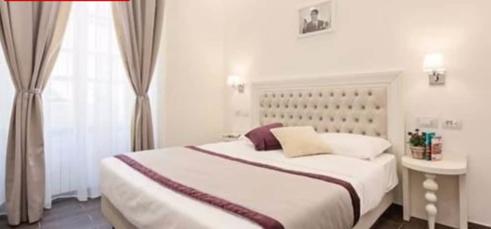 Relais Monti — Hotel rooms in Rome, Lazio