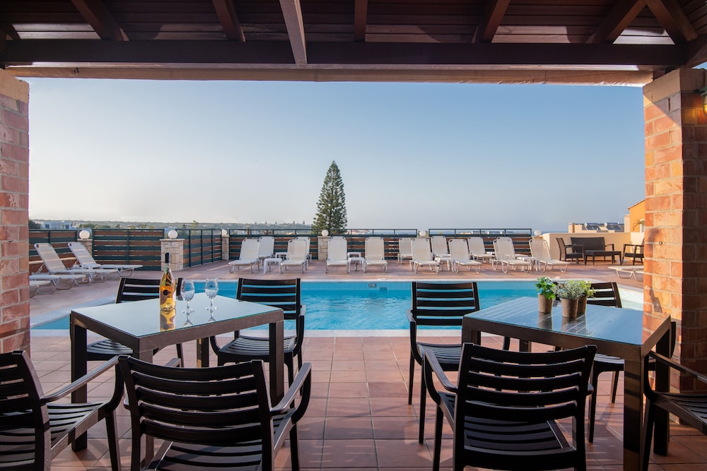 Golden Valentin Apartments — Swimming pool in Hersonissos