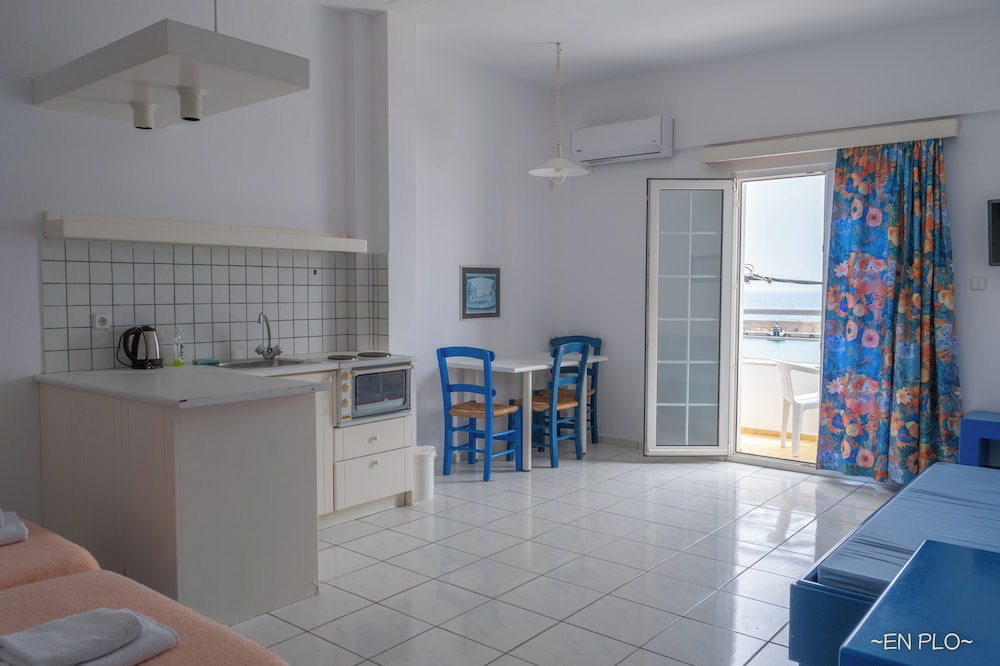 Enplo Apartments — Hotel rooms in Hersonissos