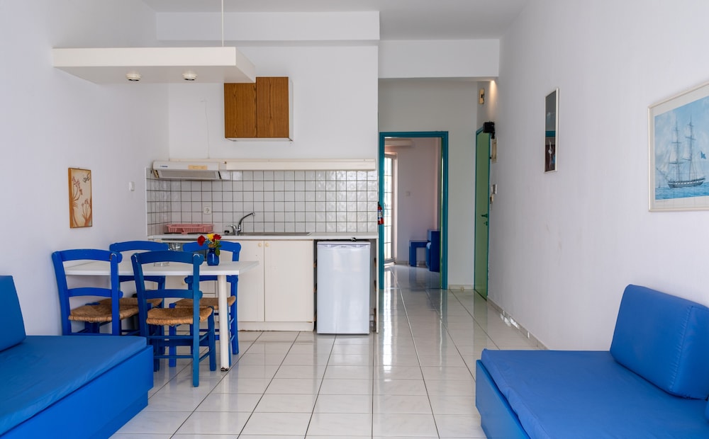 Enplo Apartments — Hotel rooms in Hersonissos
