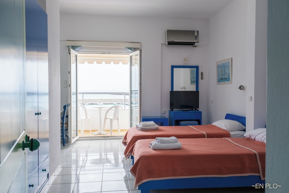 Enplo Apartments — Hotel rooms in Hersonissos