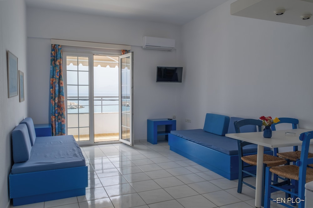 Enplo Apartments — Hotel rooms in Hersonissos