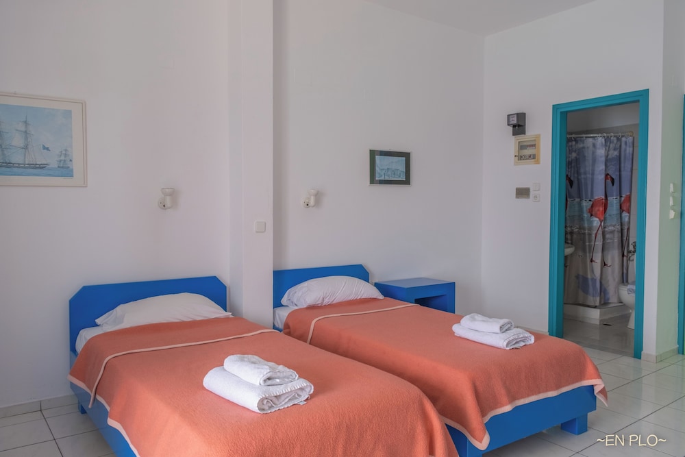 Enplo Apartments — Hotel rooms in Hersonissos