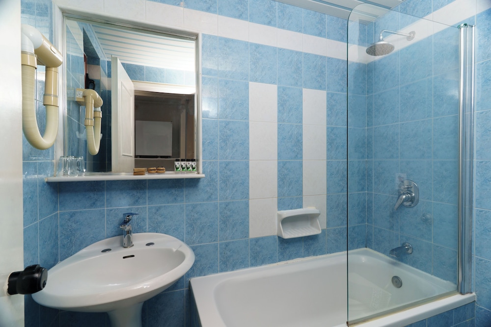 Iliessa Beach Hotel by GHH — Hotel rooms in Argassi, Ionian Islands
