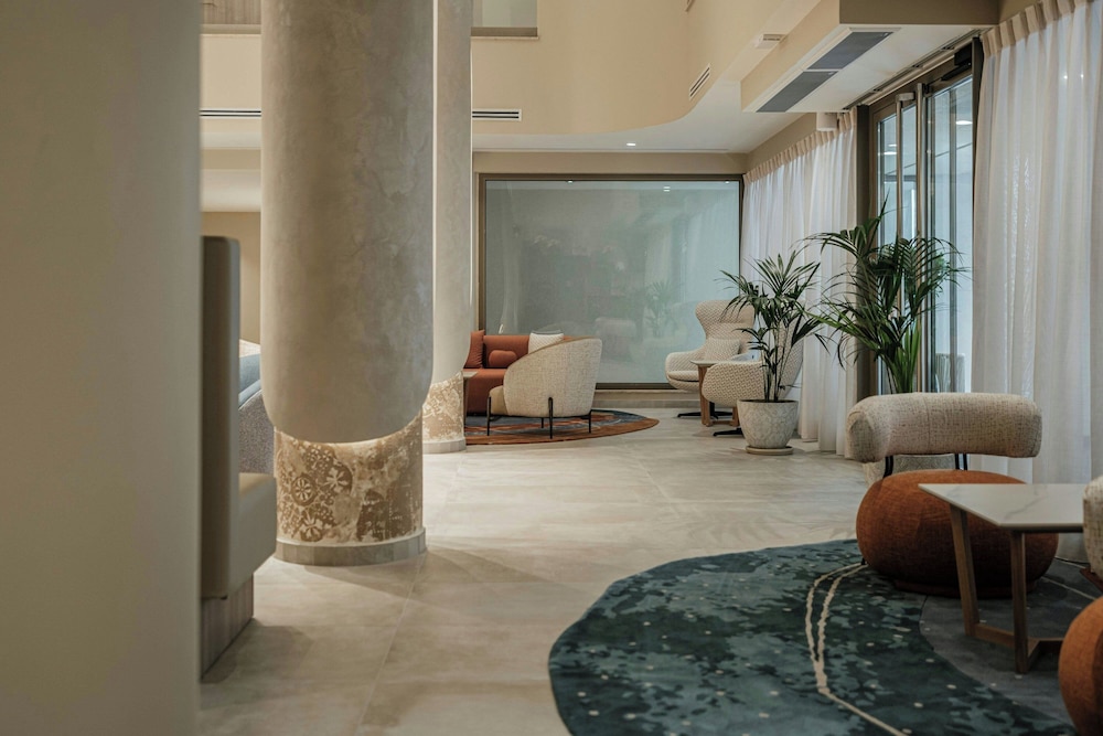 Courtyard by Marriott Sliema — Hotel building in Sliema, Malta Island