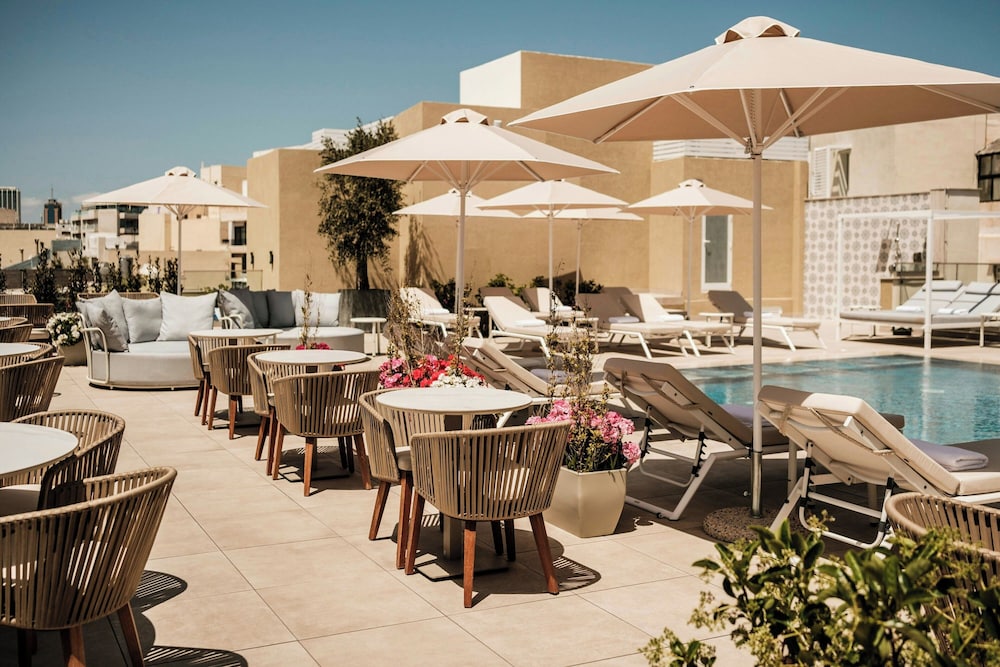 Courtyard by Marriott Sliema — Swimming pool in Sliema, Malta Island