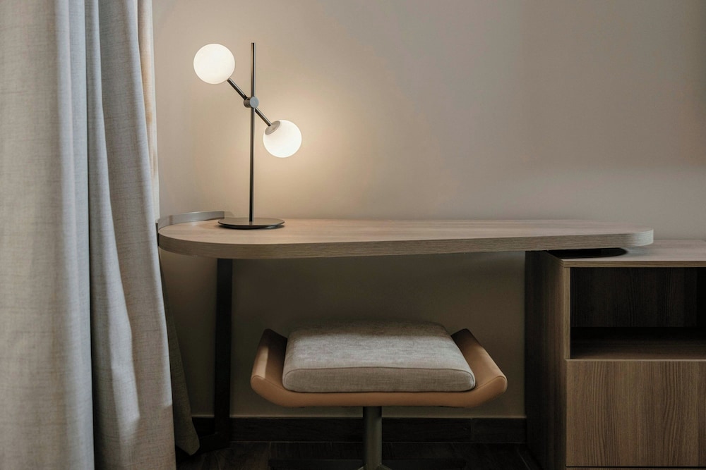 Courtyard by Marriott Sliema — Hotel rooms in Sliema, Malta Island