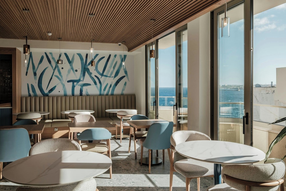 Courtyard by Marriott Sliema — Restaurant & bars in Sliema, Malta Island