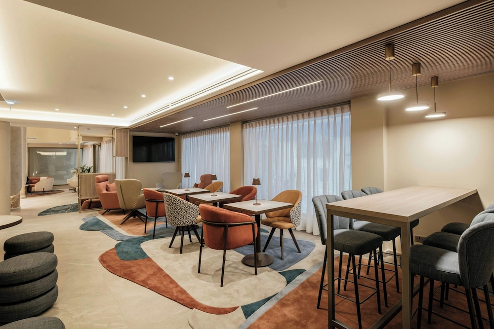 Courtyard by Marriott Sliema — Restaurant & bars in Sliema, Malta Island
