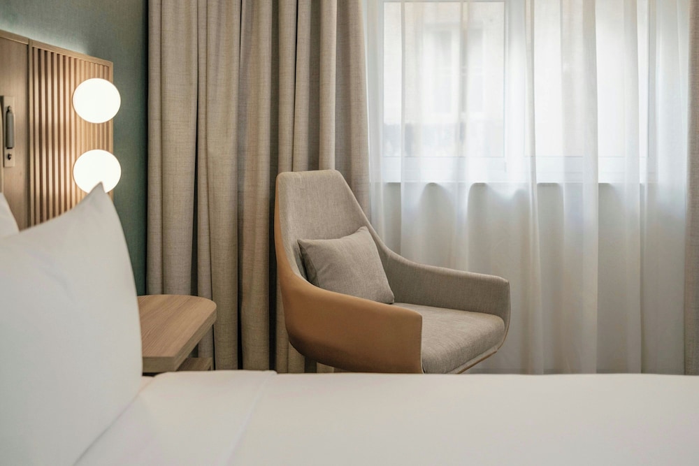 Courtyard by Marriott Sliema — Hotel rooms in Sliema, Malta Island