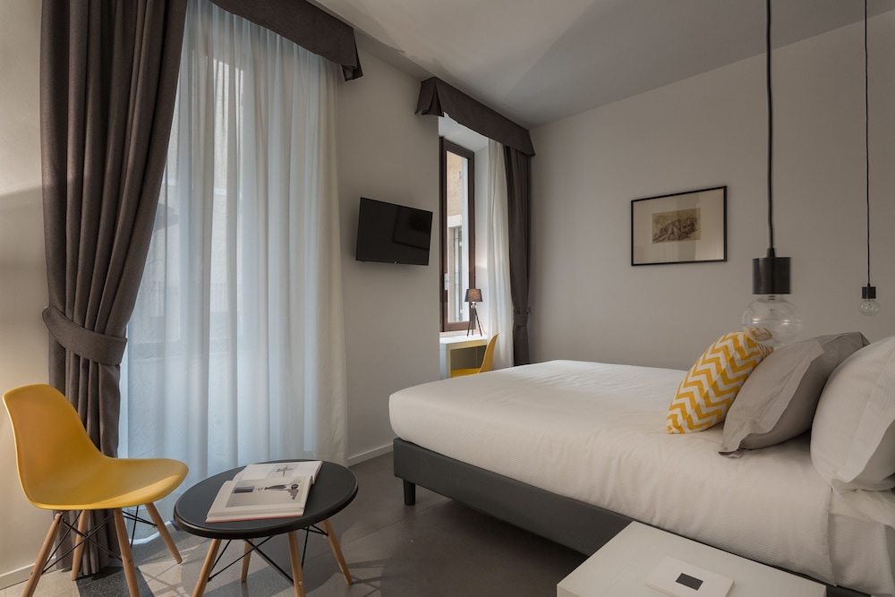 Navona Theatre Hotel — Hotel rooms in Rome, Lazio