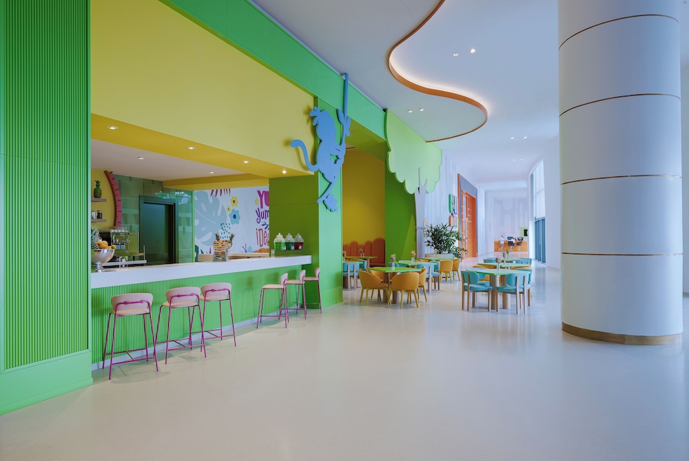 The Land of Legends Nickelodeon Hotels Antalya — Restaurant & bars in Belek