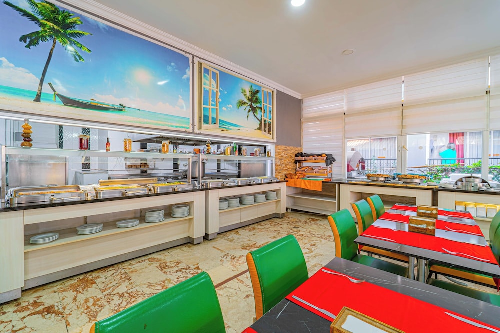 Sayanora Hotel- All Inclusive — Restaurant & bars in Side