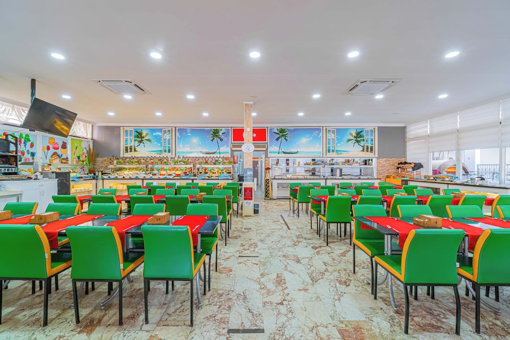 Sayanora Hotel- All Inclusive — Restaurant & bars in Side