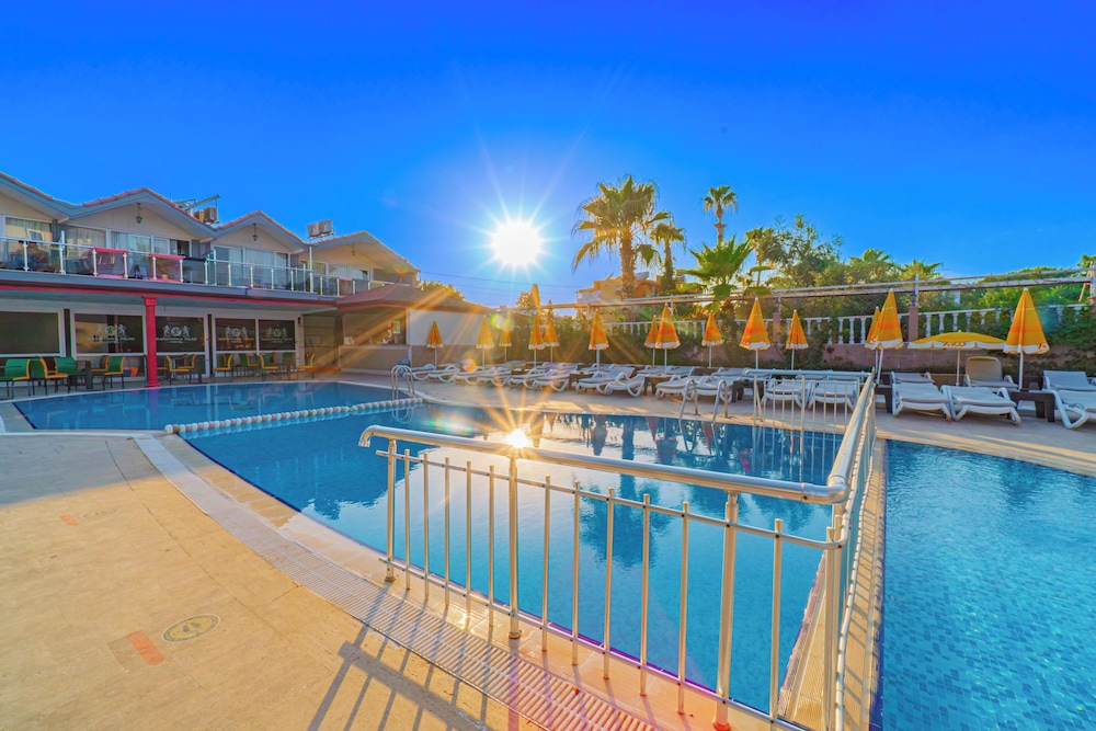 Sayanora Hotel- All Inclusive — Swimming pool in Side