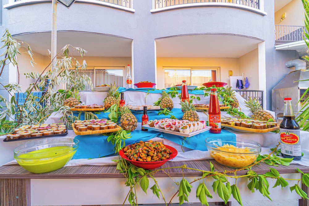 Sayanora Hotel- All Inclusive — Restaurant & bars in Side