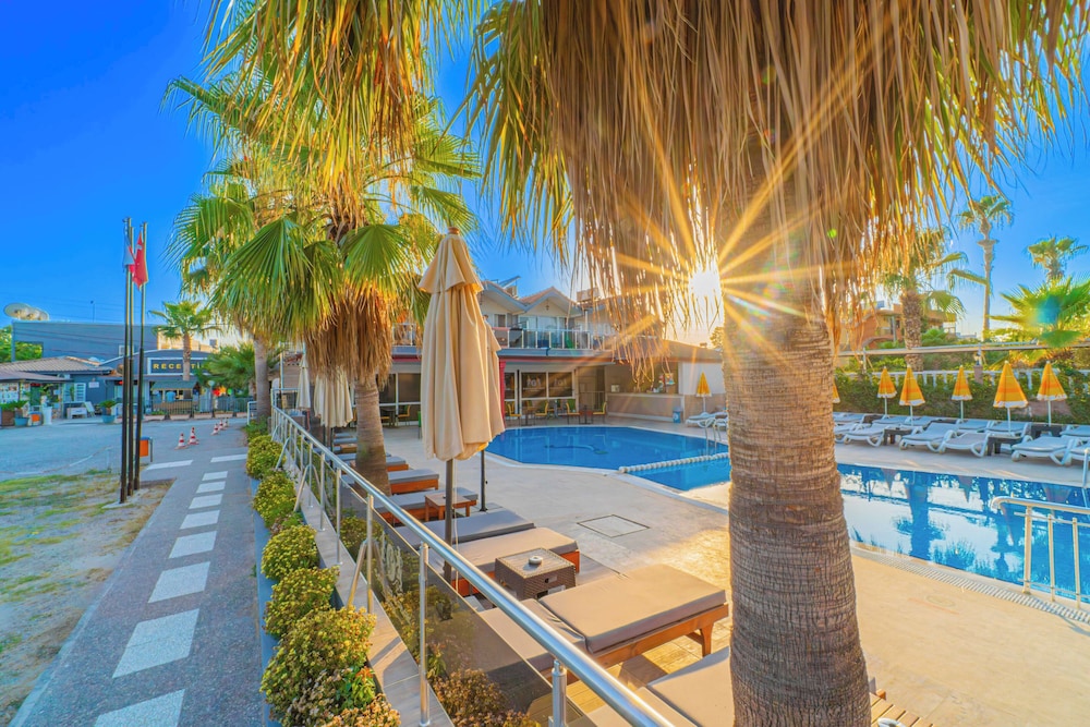 Sayanora Hotel- All Inclusive — Swimming pool in Side