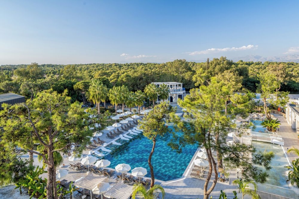Berry Blue Hotels - All Inclusive — Swimming pool in Side