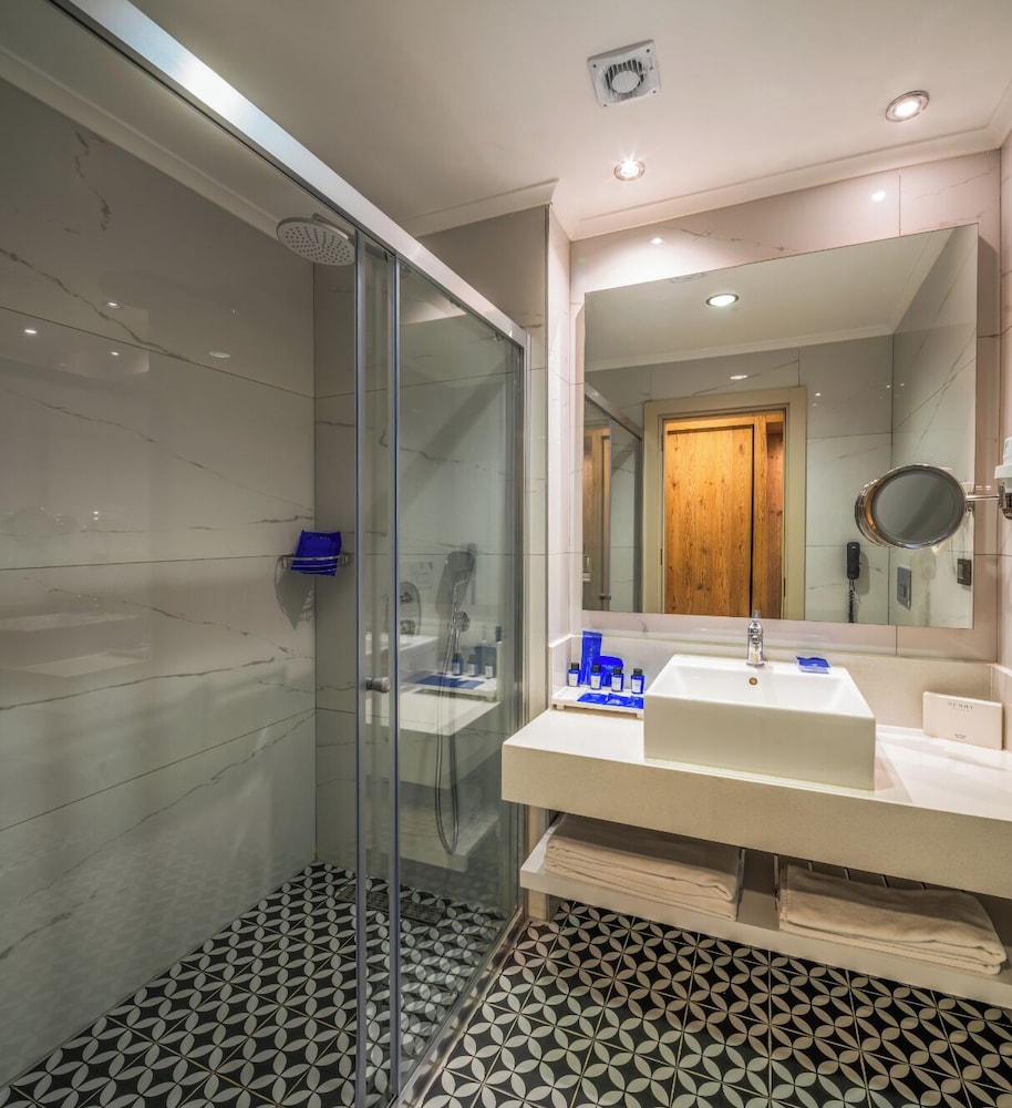 Berry Blue Hotels - All Inclusive — Hotel rooms in Side