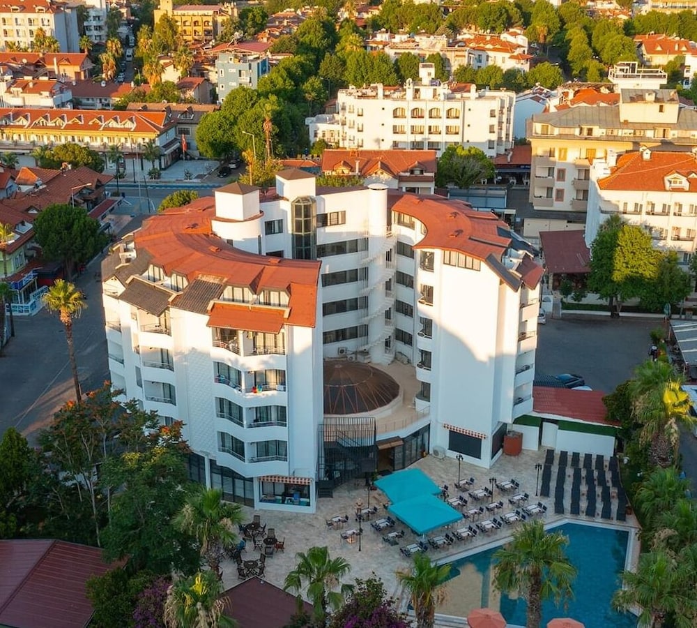 Verde Hotel — Hotel building in İçmeler, Mugla