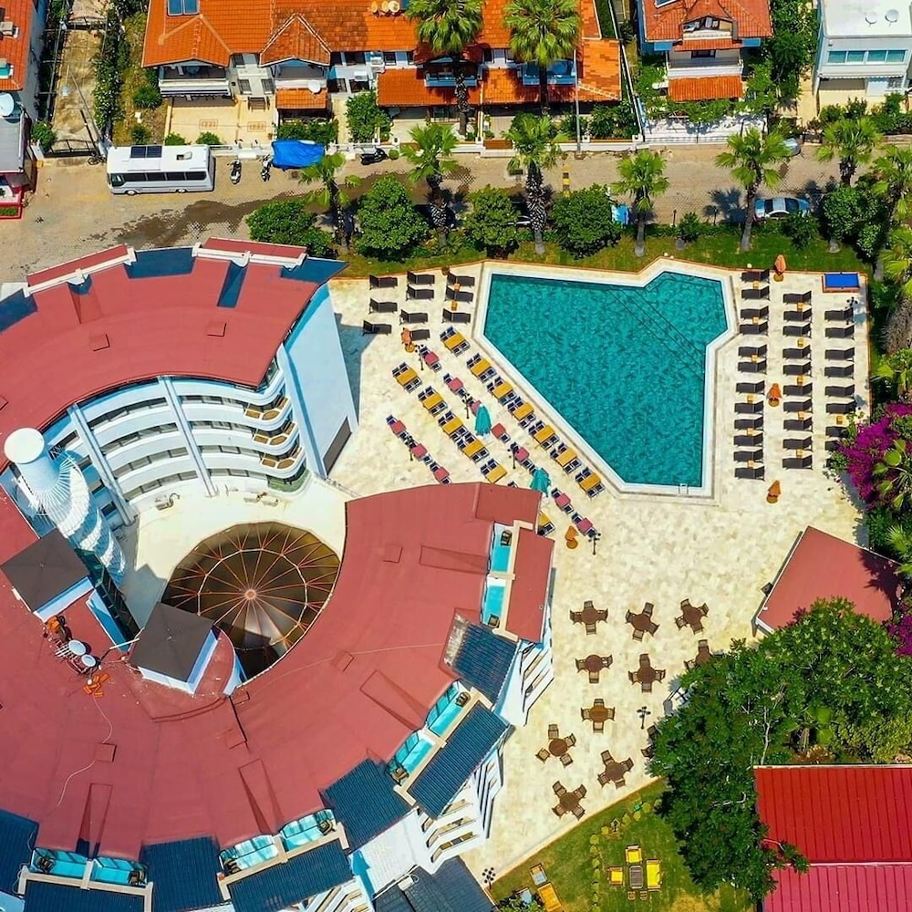 Verde Hotel — Hotel building in İçmeler, Mugla