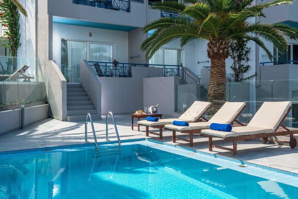 Rethymno Mare & Water Park — Swimming pool in Rethymnon