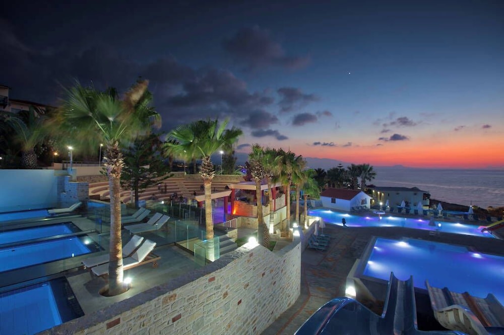 Rethymno Mare & Water Park — Swimming pool in Rethymnon