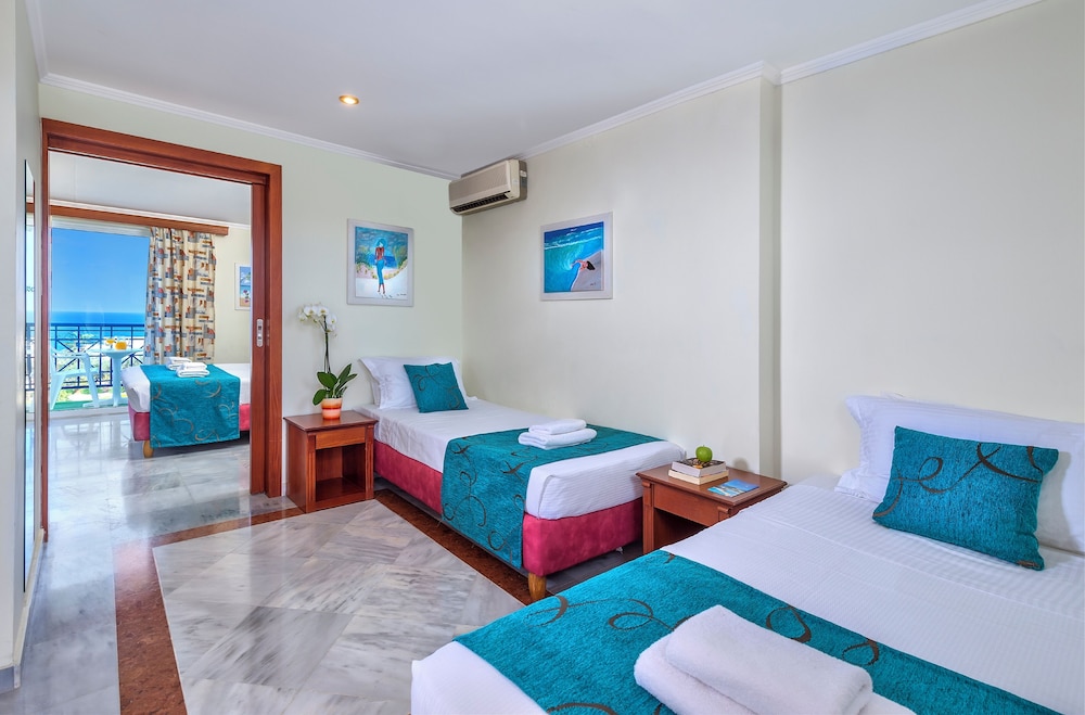 Rethymno Mare & Water Park — Hotel rooms in Rethymnon