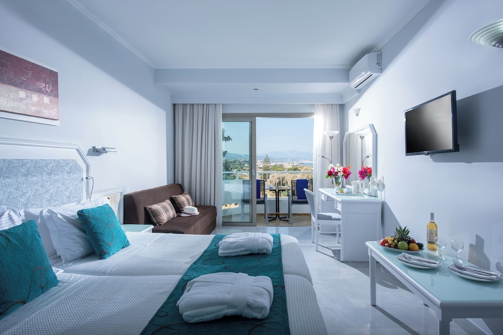 Rethymno Mare & Water Park — Hotel rooms in Rethymnon