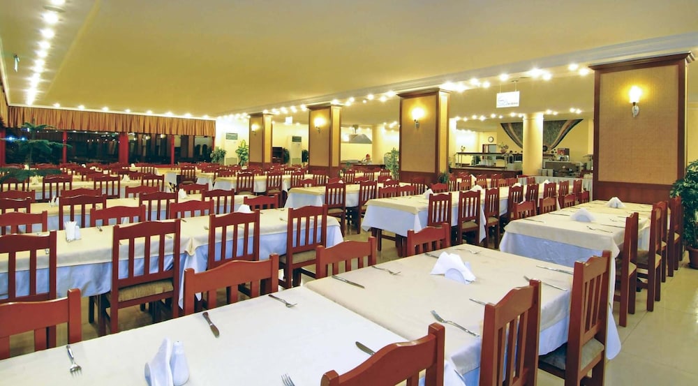 Eftalia Aytur Hotel — Restaurant & bars in Alanya
