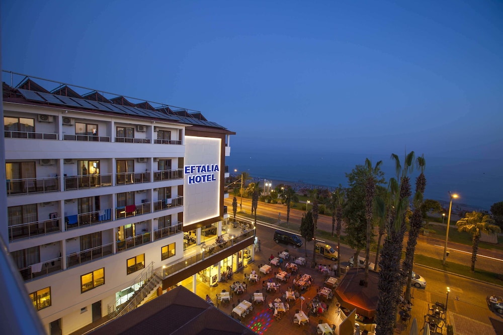 Eftalia Aytur Hotel — Hotel building in Alanya