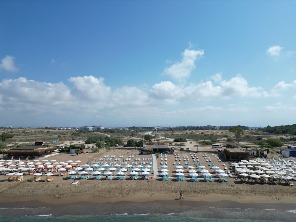 Irem Garden Hotel & Apartments — Beach in Side
