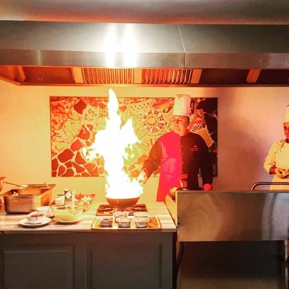 Irem Garden Hotel & Apartments — Restaurant & bars in Side