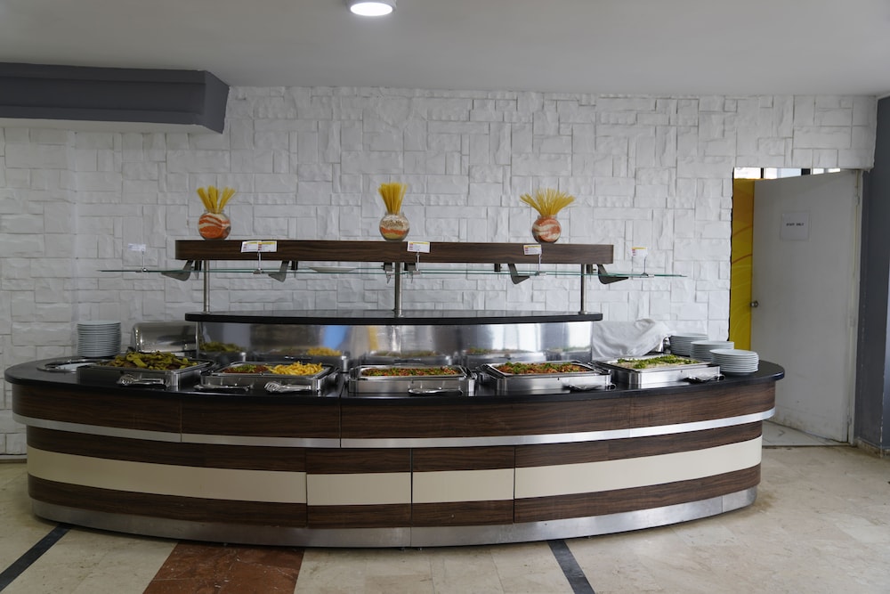 Irem Garden Hotel & Apartments — Restaurant & bars in Side