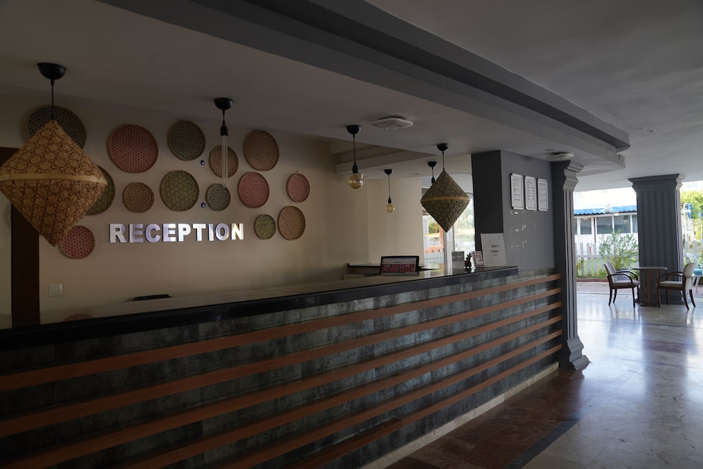 Irem Garden Hotel & Apartments — Restaurant & bars in Side