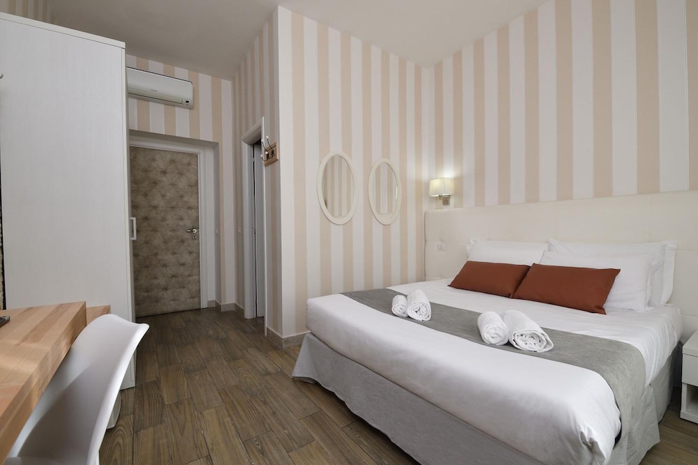 Rome Vatican Inn — Hotel rooms in Rome, Lazio
