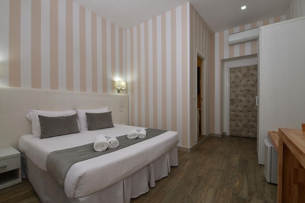 Rome Vatican Inn — Hotel rooms in Rome, Lazio