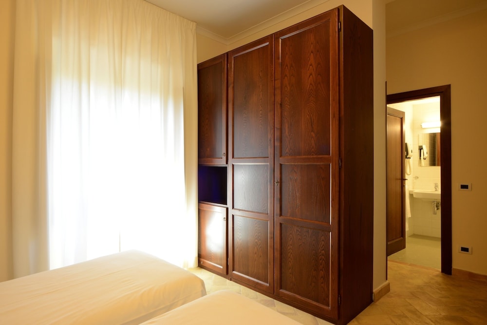 Casa I Cappuccini — Hotel rooms in Rome, Lazio