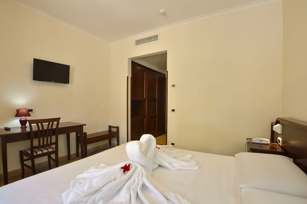 Casa I Cappuccini — Hotel rooms in Rome, Lazio
