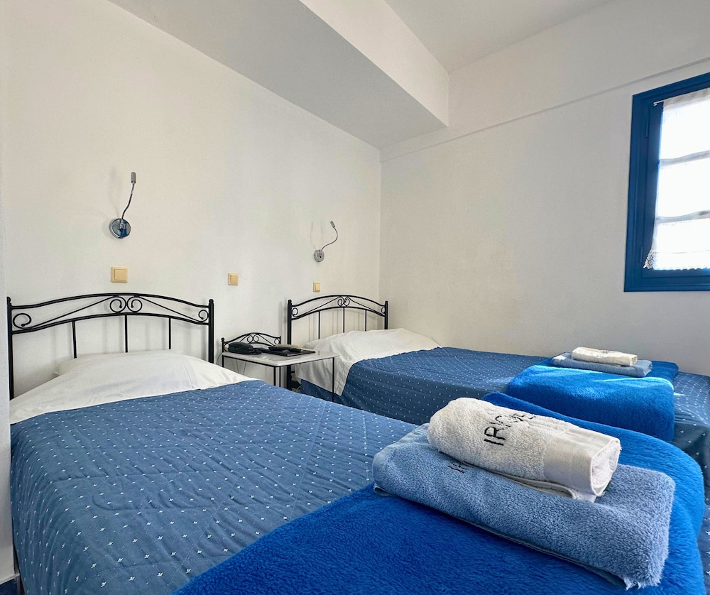 Irigeneia Hotel — Hotel rooms in Perissa, South Aegean