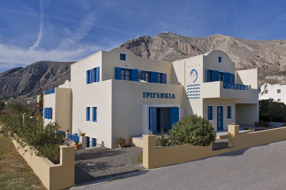 Irigeneia Hotel — Hotel building in Perissa, South Aegean