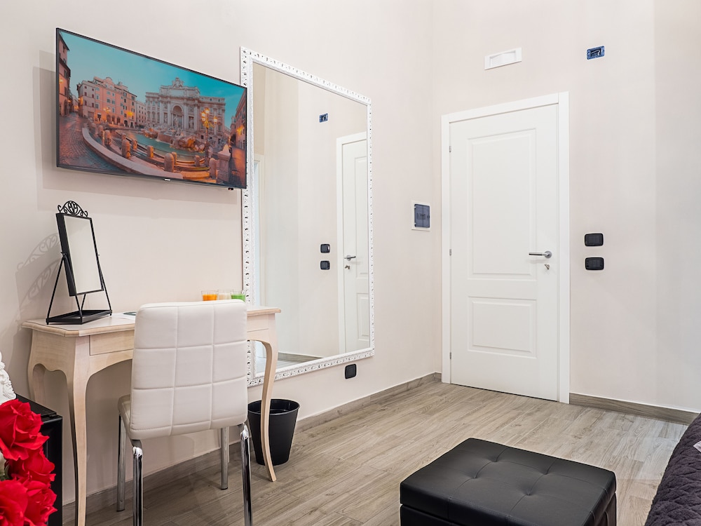 Operà Suites Roma — Hotel rooms in Rome, Lazio
