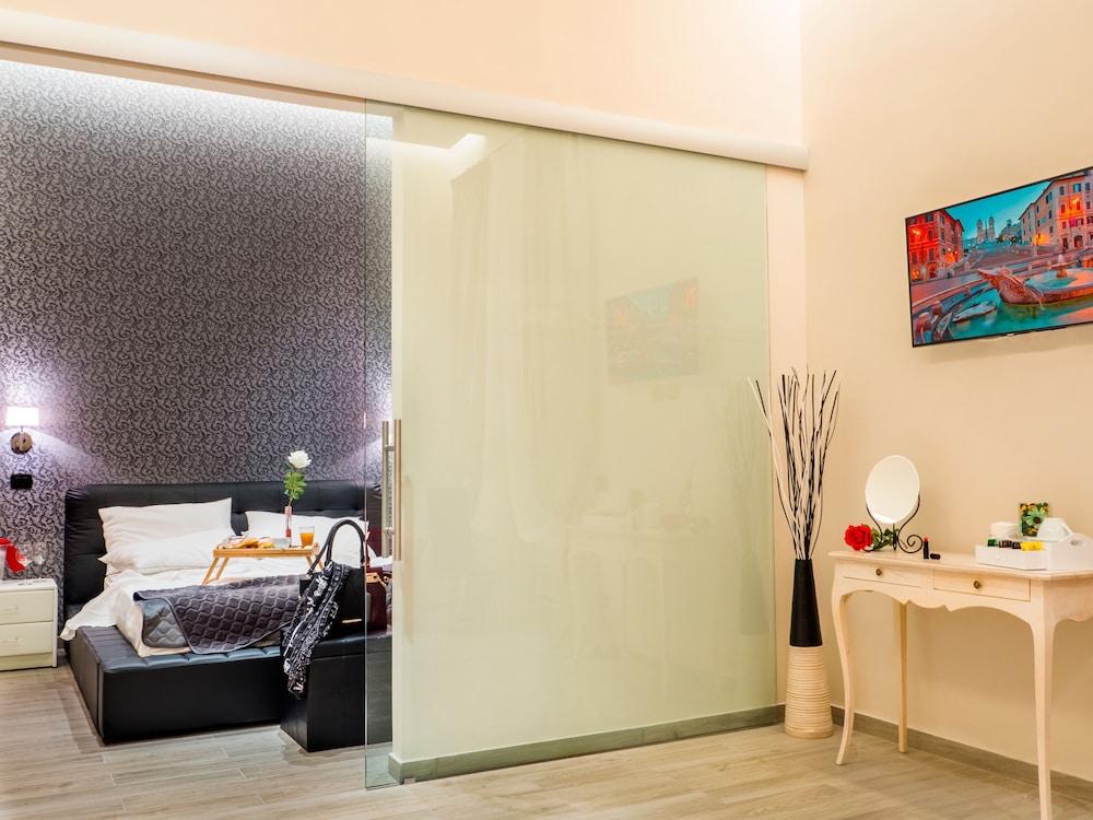 Operà Suites Roma — Hotel rooms in Rome, Lazio