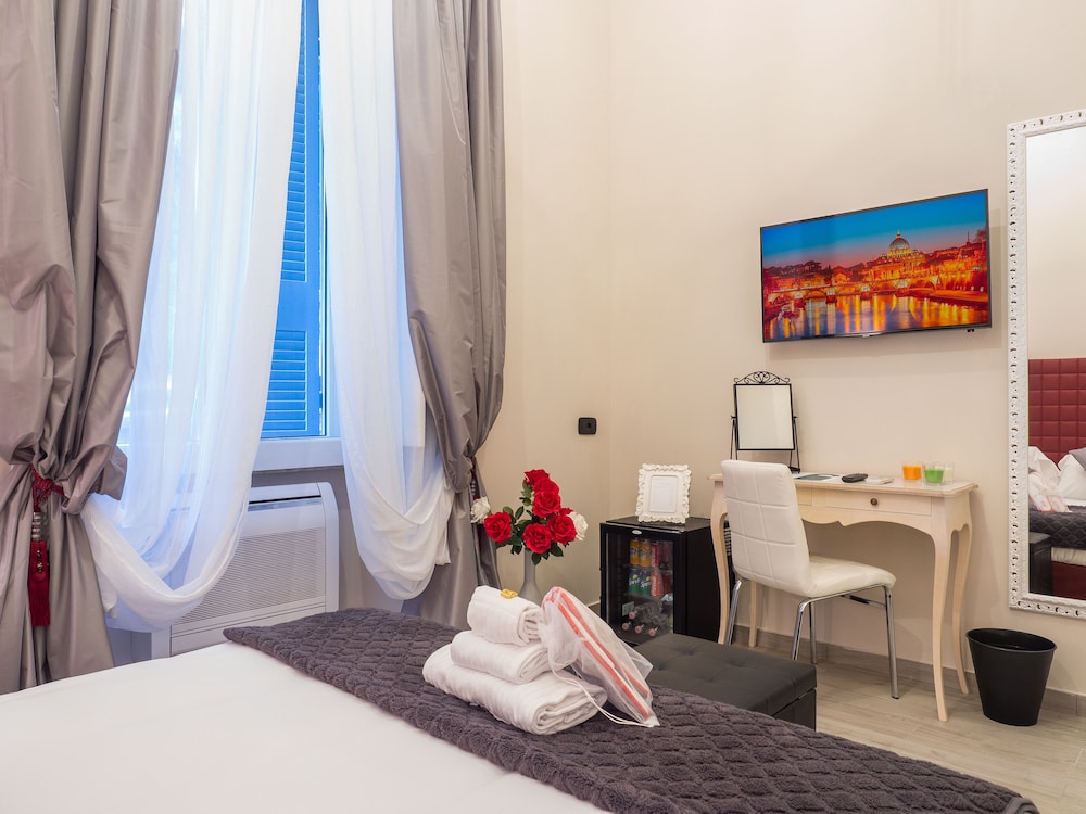 Operà Suites Roma — Hotel rooms in Rome, Lazio